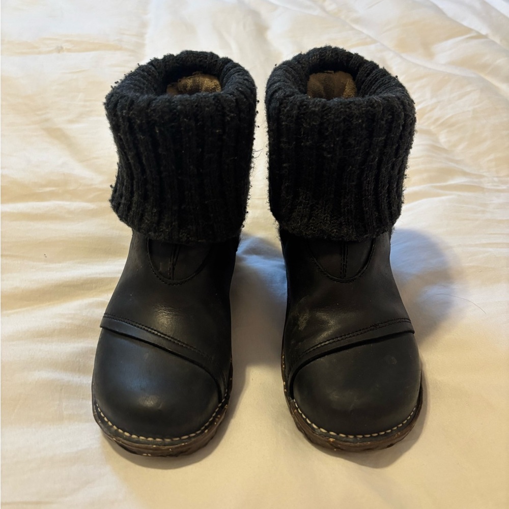 El Naturalista Black Winter Boots
